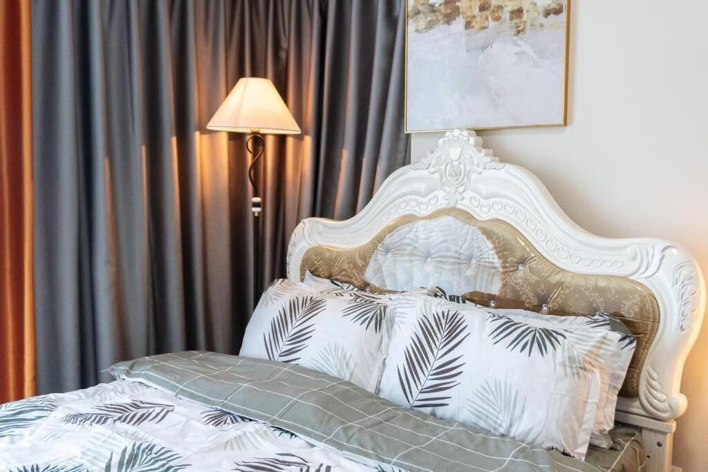 A2J Luxury 2Br Bgc Uptown Suite Near Uptown Mall Manila Exterior foto