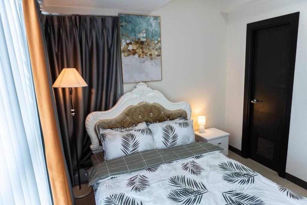 A2J Luxury 2Br Bgc Uptown Suite Near Uptown Mall Manila Exterior foto